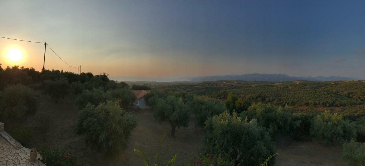 Ferienhaus Olive Garden Kyparissia Exteriör bild